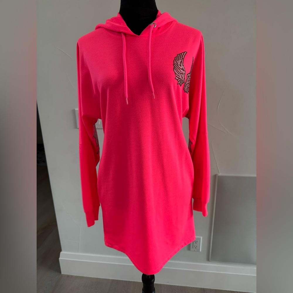New Hot Pink Hoodie Dress with pockets and Wing Design - Picture 11 of 13